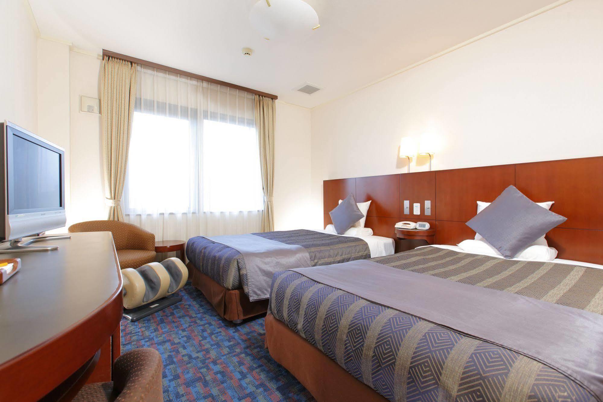 Urayasu Hotel Mystays Maihama מראה חיצוני תמונה