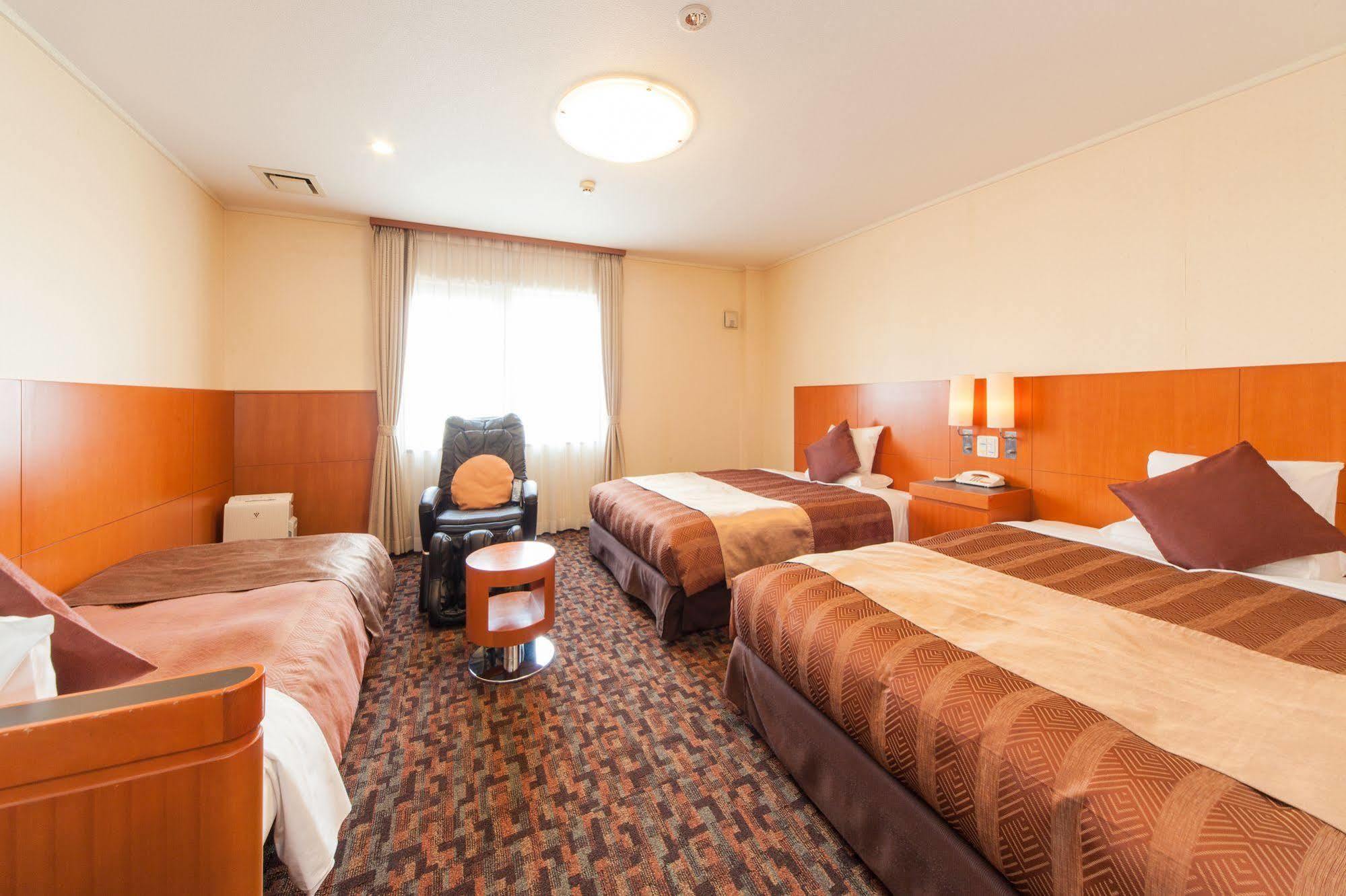Urayasu Hotel Mystays Maihama מראה חיצוני תמונה